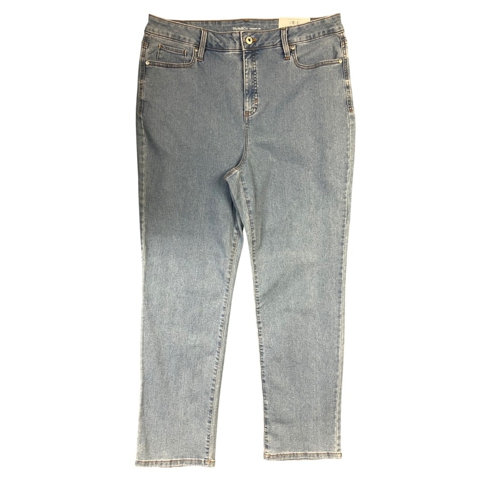 Style & Co Straight Leg Jeans Size 18 Light Motif Blue High Rise Slimming Pocket